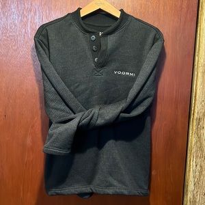 Voormi’s Men’s Thermal Henley - Athletic Medium - Soft Surface Hardened Wool.